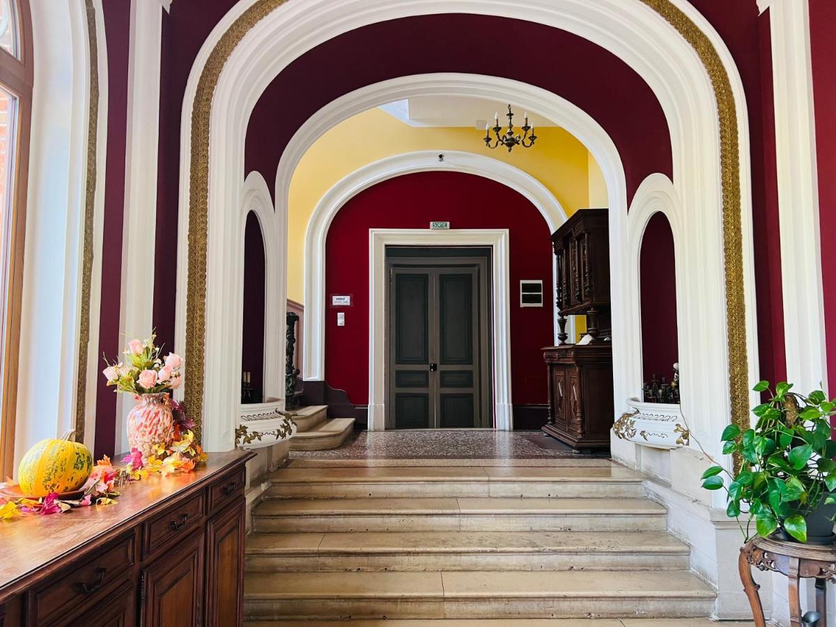 Chateau De Crenille Chaumes-en-Brie Екстер'єр фото