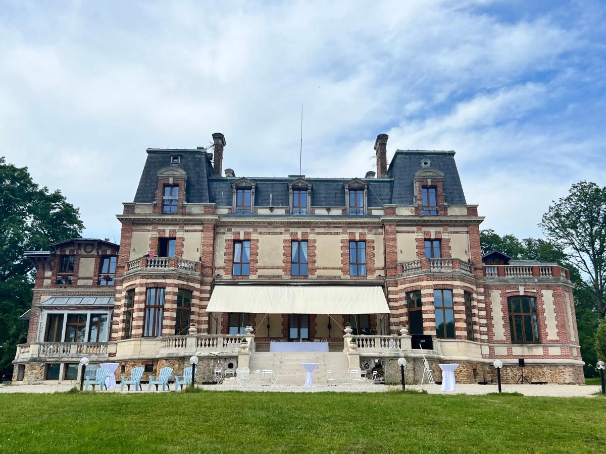 Chateau De Crenille Chaumes-en-Brie Екстер'єр фото