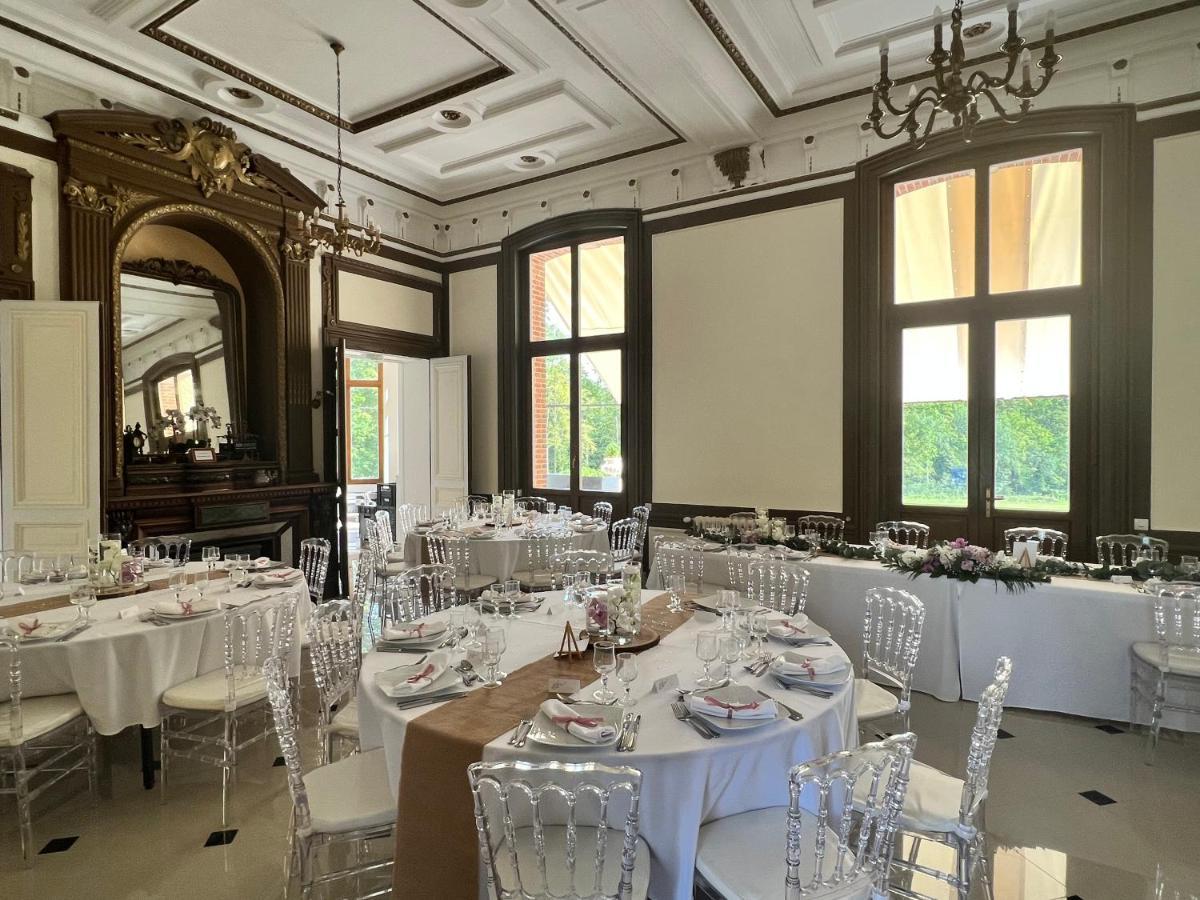 Chateau De Crenille Chaumes-en-Brie Екстер'єр фото